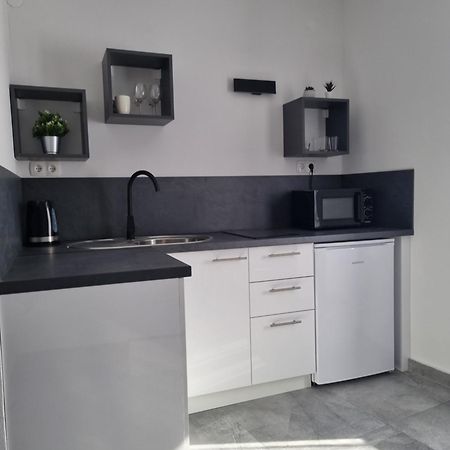 Apartments And Room Vela Senj  Rom bilde